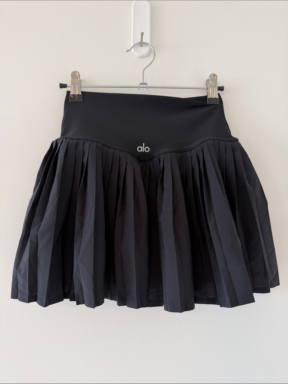 ALO Yoga Black Pleated Mini Skirt